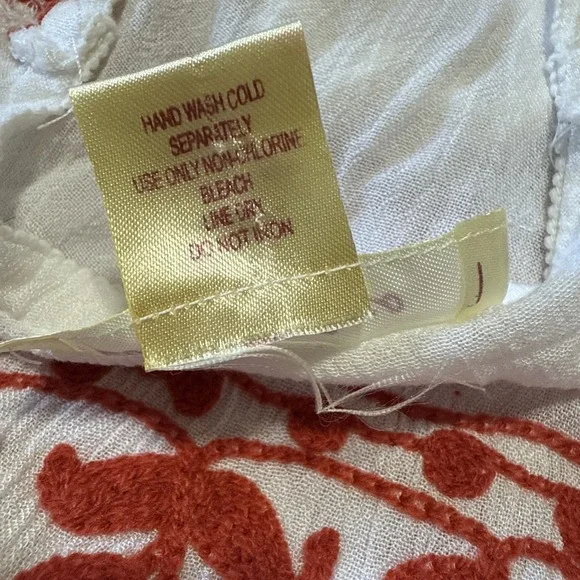 Women's Lucky & Coco‎ Orange Embroidered White Long Sleeve Top - Picture 8 of 9